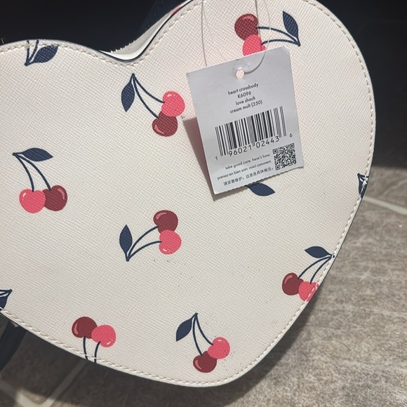 Kate Spade White and Red Crossbody Bag Modern Design - Picture 4 of 7